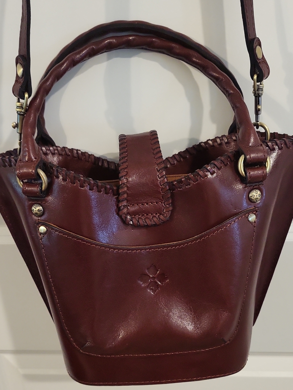 Patricia Nash NINETTA V Shape Leather Cutout Handbag ~ British Tan - Picture 3 of 9
